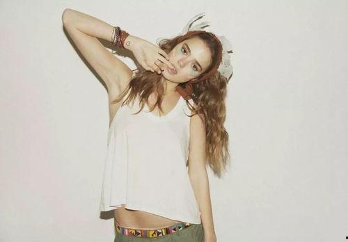 欧美丝袜伦理图片小说